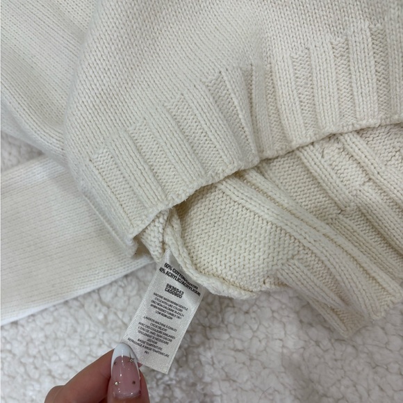 Van Heusen White Cable Knit Sweater - Picture 4 of 4